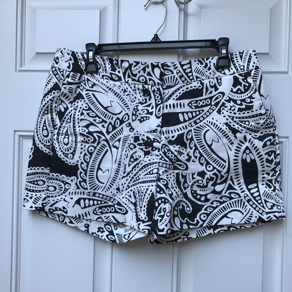 Kensie Pants - Kensie B&W Shorts